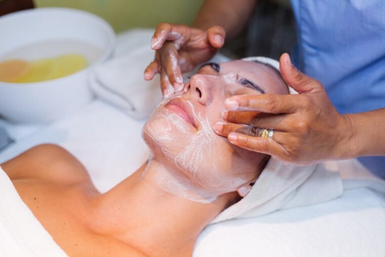 Antes de la limpieza facial profunda